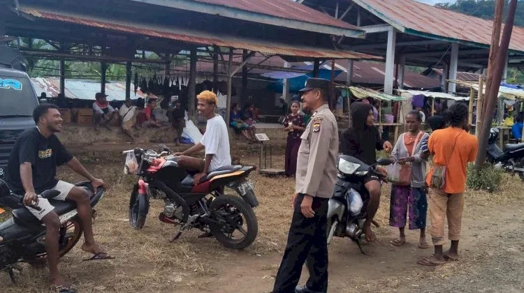 Polsek Alsel Perkuat Pengawasan Pasar Demi Menjaga Keamanan Tetap Kondusif