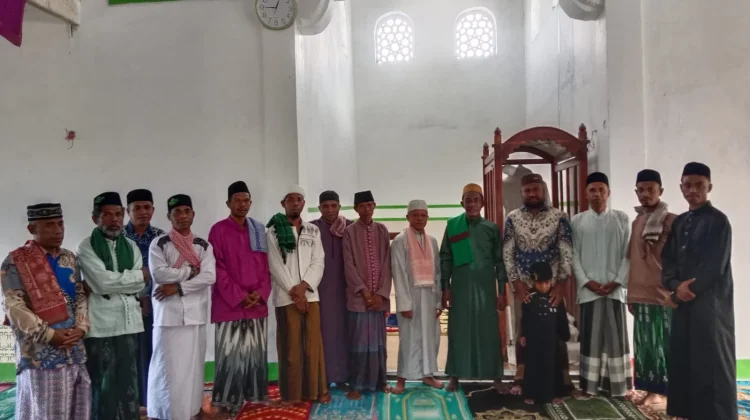 Lewat Jumat Barokah, Polres Alor Pererat Silaturahmi dengan Jamaah Masjid Hulnani