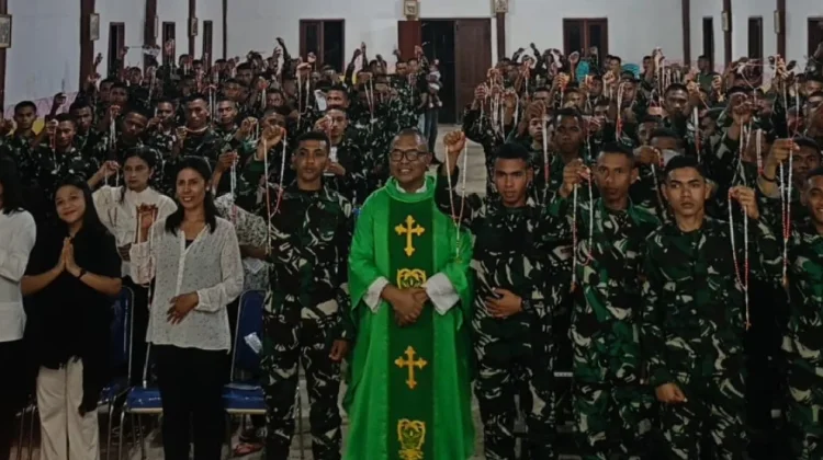 Romo Yoris Ajak Prajurit TNI Katolik Teladani Maria