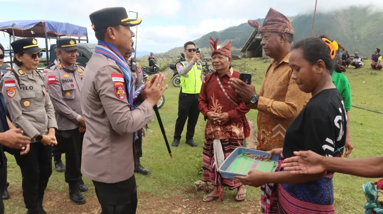 Kapolres Belu Temui Loro Lamaknen jelang Festival Fulan Fehan