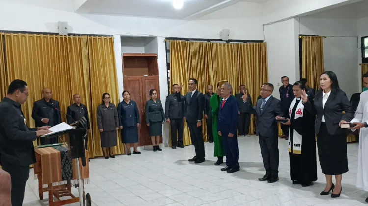 Wabup Belu Lantik Lima Pejabat Administrator Lingkup Pemkab.Belu