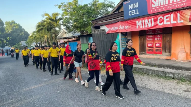 Kegiatan Olahraga Bersama Perkuat Solidaritas Keluarga Besar Brimob Alor