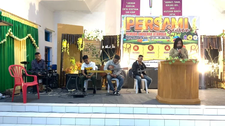 Pemuda GMIT Anugerah Giat Membina Generasi  Muda Melalui Pelatihan dan Pelayanan