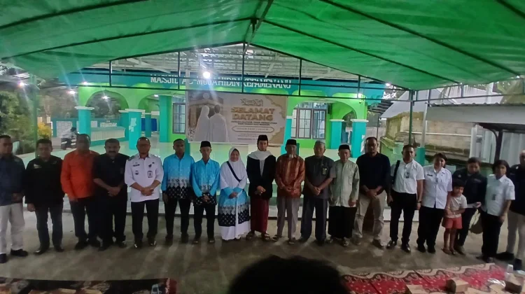 Pulang Umroh, Tiga Jamaah Haji Disambut Pemerintah Daerah dan Keluarga