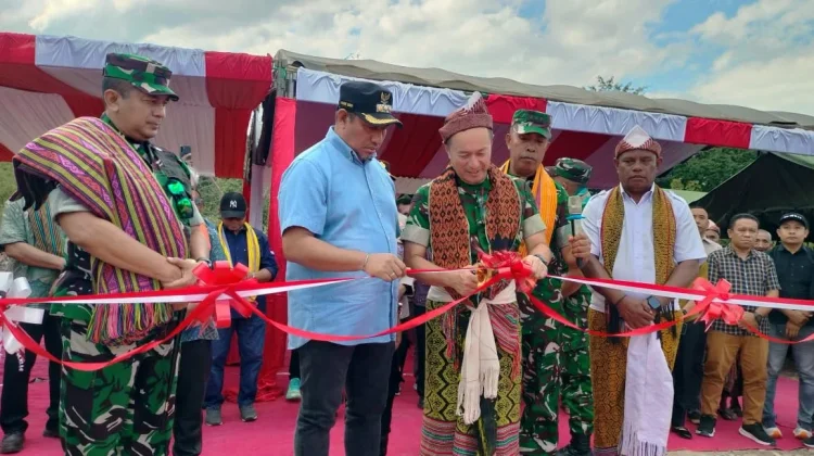 Pangdam IX/Udayana Resmikan Jembatan Perintis Garuda di TTU, Buka Isolasi Kiuola