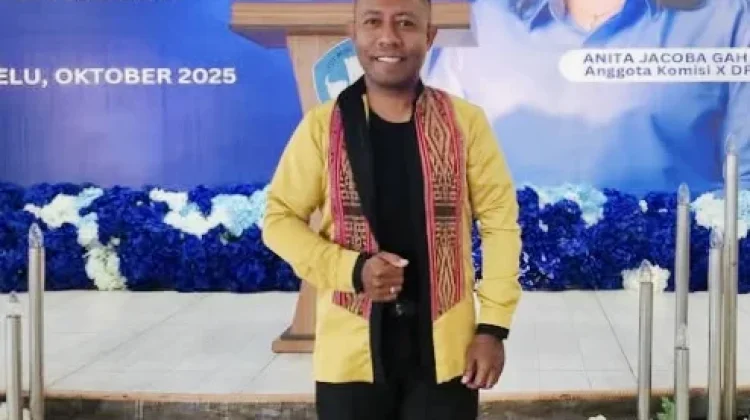 Lestarikan Warisan Budaya, Pelaku Seni Ajak Generasi Muda Bangga Pakai Tenun NTT