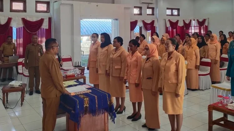 Sekda Alor Harapkan Dharma Wanita Perkuat Kontribusi Pembangunan Daerah