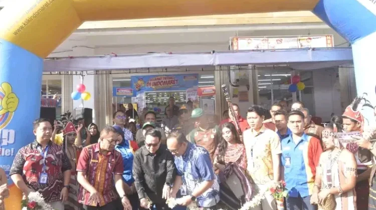 Indomaret Pertama Resmi Hadir di Alor, Perkuat Iklim Investasi Daerah