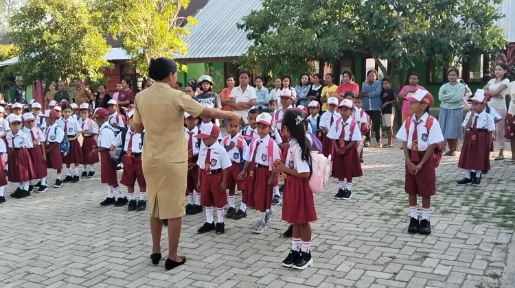 Penting Orang Tua Mengantar Jemput Anak ke Sekolah demi Sukses Belajar