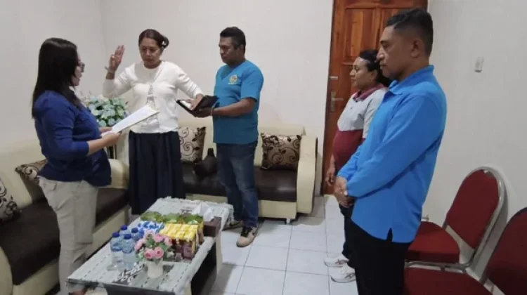 Warga Manumutin Pengambilan Sumpah Serfipikat Pengganti yang Hilang