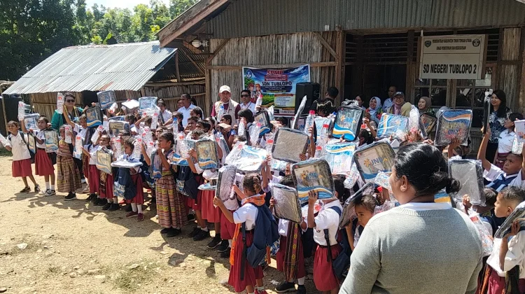 KPK Lakukan Program Mengajar di SDN 2 Tublopo Tanamkan Nilai Keberanian-Kejujuran