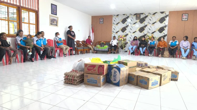 Sambut HUT ke-26, SMA Kristen Atambua Bakti Sosial di Panti Asuhan Mercy  Asuulun