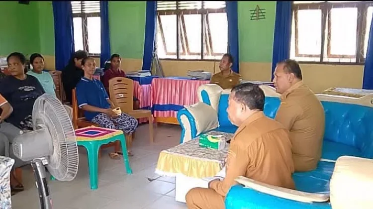 Guru SDK Bolan Mogok, Tuntut Kepala Sekolah Diganti