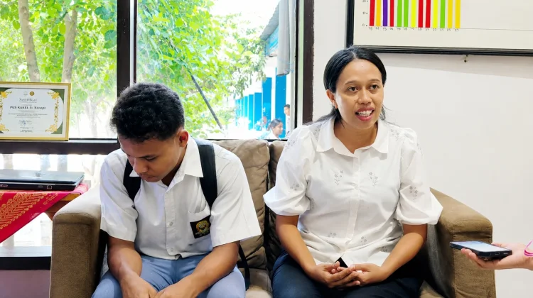 Guru Optimistis Tim SMAK St. Yoseph Raih Prestasi Nasional Bidang Kimia