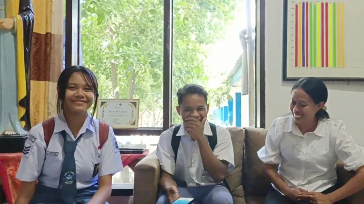 Semangat Pantang Menyerah Antar Tim CCK menuju Babak Berikutnya LSC Kimia