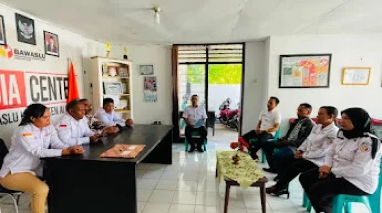 STKIP Muhammadiyah Kalabahi dan Bawaslu Alor Teken MoU Penguatan Demokrasi