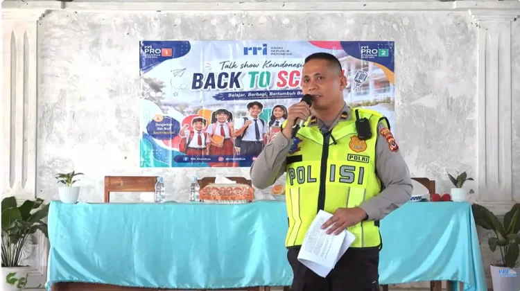 Satlantas Pores Belu Edukasi Keselamatan bagi siswa Pelajar IL KAPTEN FATUBAA