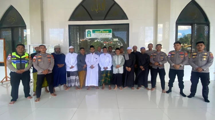 Peduli Gempa Flores Personil Muslim Polres TTU-Umat Muslim Gelar Doa Bersama