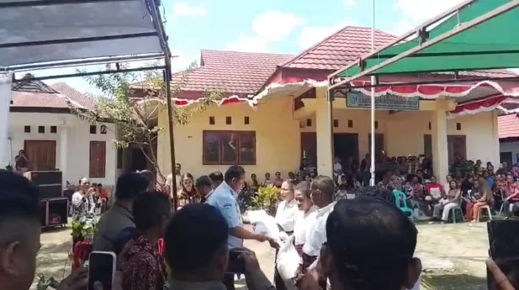 Pemkab TTU-Bulog Launching Beras Rawan Pangan Sebanyak 1.180.059 Kg Bagi 43.445 KK