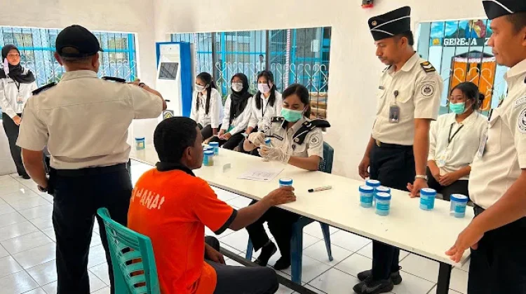 Deteksi Dini Gangguan Keamanan, Lapas Kalabahi Geledah Blok dan Tes Urine