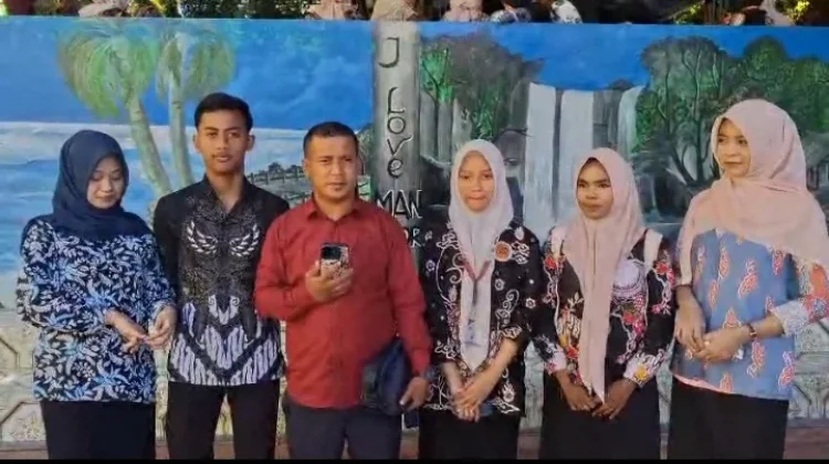 Pembina OSIM MAN Alor Dorong Siswa Kembangkan Kemampuan Berorganisasi