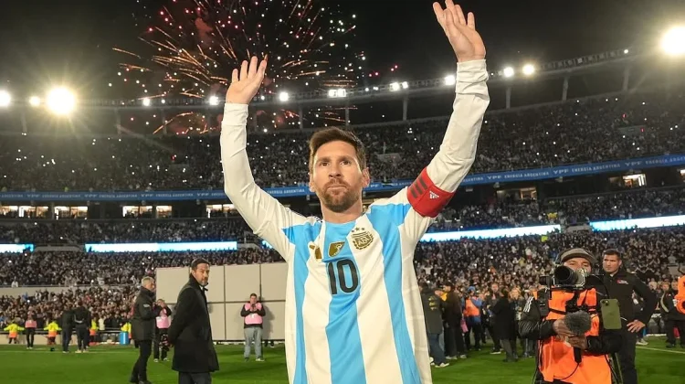 Lionel Messi Resmi Mengumumkan Pensiun dari Tim Nasional Argentina