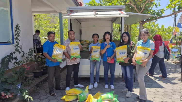 HUT ke-81 RRI, Bulog Kalabahi Bersama Dinas Pangan dan RRI SP Alor Gelar GPM