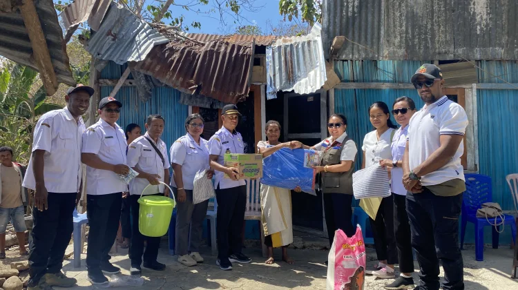 Rumah Warga Umanen Rusak Diterjang Angin, BPBD Belu Reaksi Cepat Salurkan Bantuan