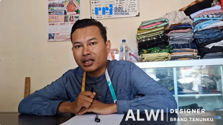 Tenun Nusantara Menembus Panggung Dunia lewat Desainer Lokal