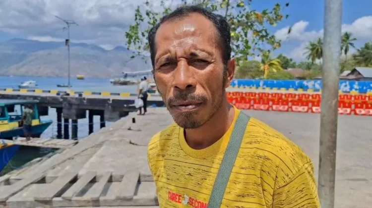 Kapal Kayu Penumpang Dukung Mobilitas Warga Antarpulau di Alor