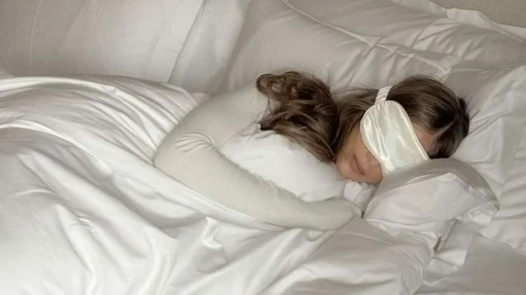 Benarkah Posisi Tidur Berkaitan dengan Kepribadian? Ini Penjelasannya