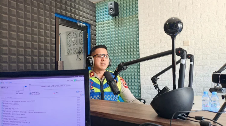 Polres Alor Apresiasi Pengendara Tertib dengan Reward Secara Situasional