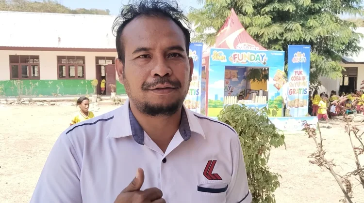 Dukung Pendidikan Wings Atambua Programkan Susu Garis bagi Pelajar SD ...