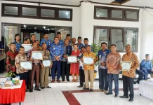 Bupati TTU Mengajak dr Dery Terus Layani Masyarakat