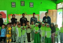 Dream News Alor Salurkan Bantuan Pendidikan ke RA Nadzarul Ikhlas Buono