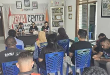 Bawaslu Alor Lepas Mahasiswa Magang,  Tekankan Sinergi Pengawasan
