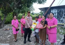 Polsek Malaka Barat Berbagi Takjil dan Sembako di Bulan Suci Ramadhan