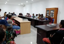Warga Boen Protes Pemberhentian Kades di DPRD Malaka