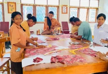 Siswa SLBN Tenubot Atambua Semangat Belajar Keterampilan Menjahit