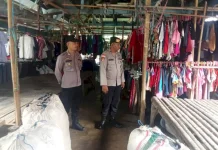 Polsek Alor Barat Daya Amankan Aktivitas Pasar Moru