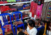 Ragam Modifikasi Motif Modern Tenun Insana