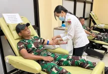TNI Satgas Nananoe Donor Darah Selamatkan Warga Binaan