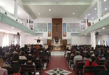 Ribuan Jemaat GMIT Polycarpus Atambua Ikuti Ibadah Jumat Agung