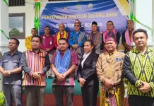 Kakanwil Kemenag NTT Meresmikan 2 Unit Sekolah Katolik