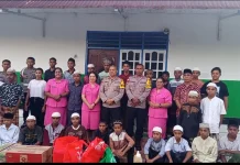Aksi Bhayangkari Yon A Pelopor dan Kompi 4 Alor Sentuh Anak Panti Asuhan An Nur