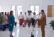 Wabup Belu Kukuhkan Ketua TP PKK Belu Sebagai Bunda Literasi