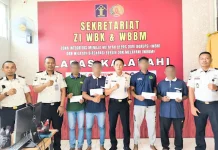 Warga Binaan Lapas Kalabahi Terima Premi Hasil Kerja Program Batako