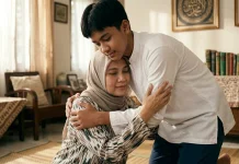 Menjaga Kedekatan Emosional kepada Orang Tua di Era Modern
