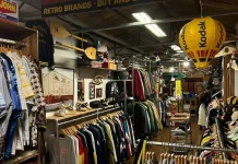 "Thrifting" Jadi Solusi Anak Muda Kurangi Limbah Fesyen