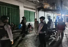 Patroli Gabungan Brimob, Satpol PP dan Damkar Perkuat Keamanan di Alor